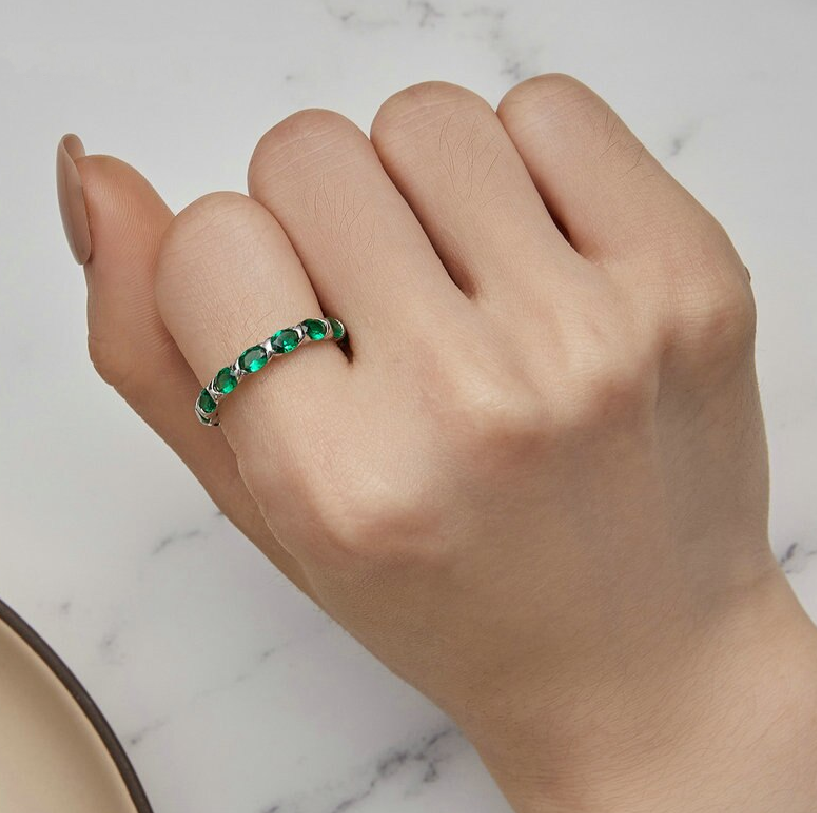 Silver Dazzling Green Spinel Ring